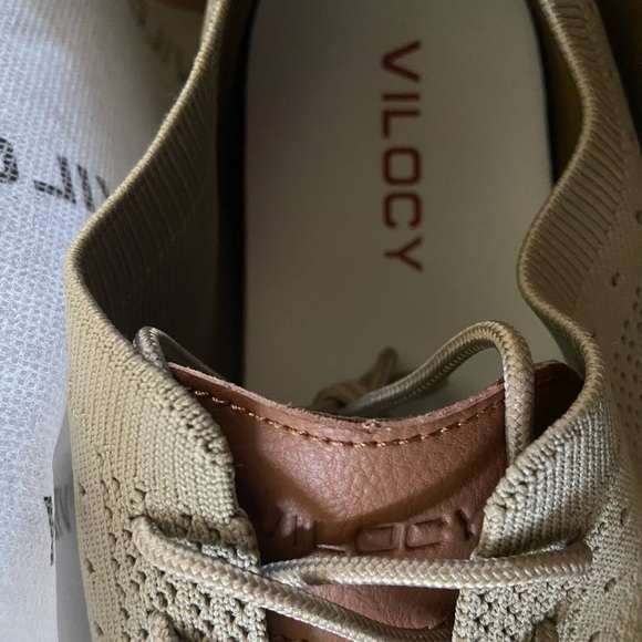 Men's Tan Oxford Shoes - Picture 9 of 16